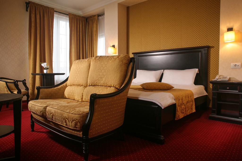 Hotel Novera Temešvár Exteriér fotografie